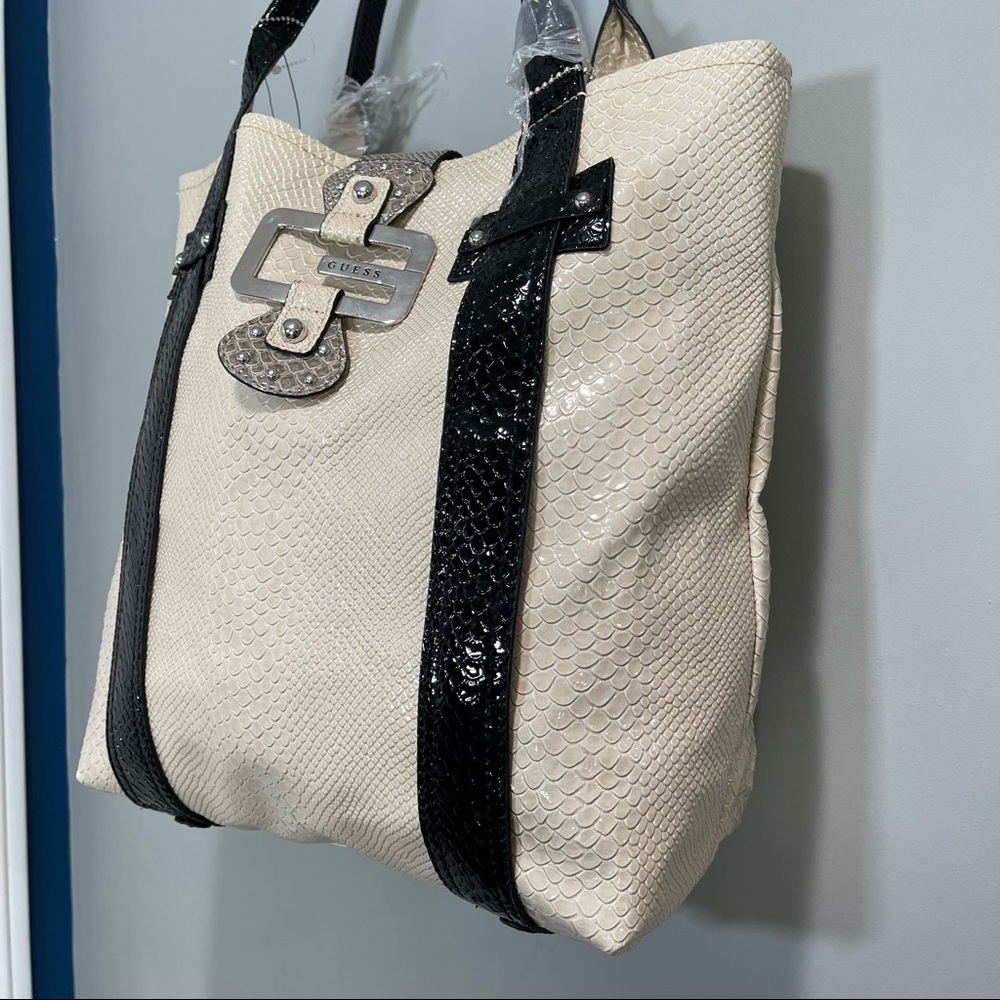 NWT Tote Guess Bag - Picture 3 of 17